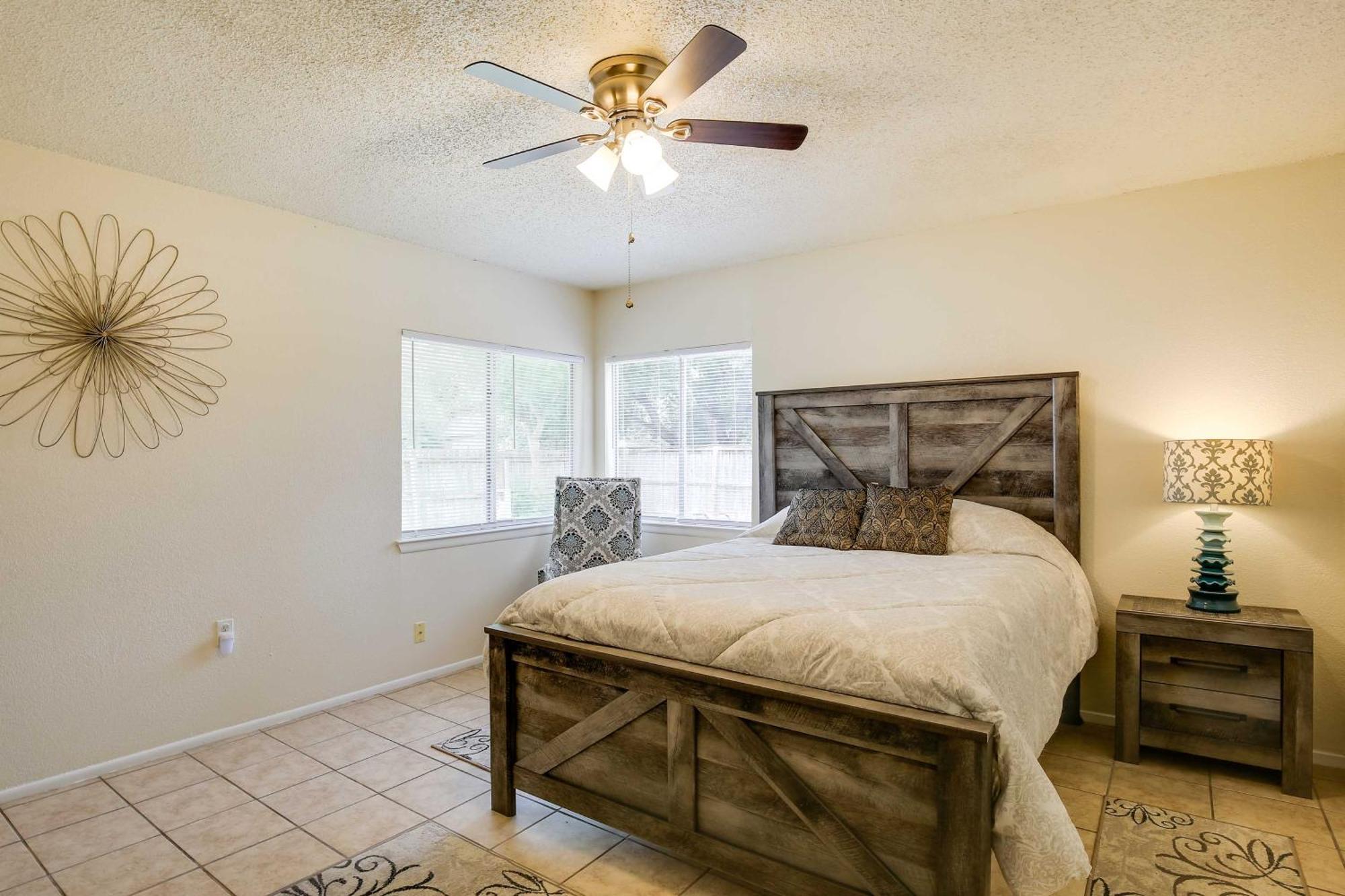 Sunny San Antonio Home With Backyard And Patio! Exteriör bild