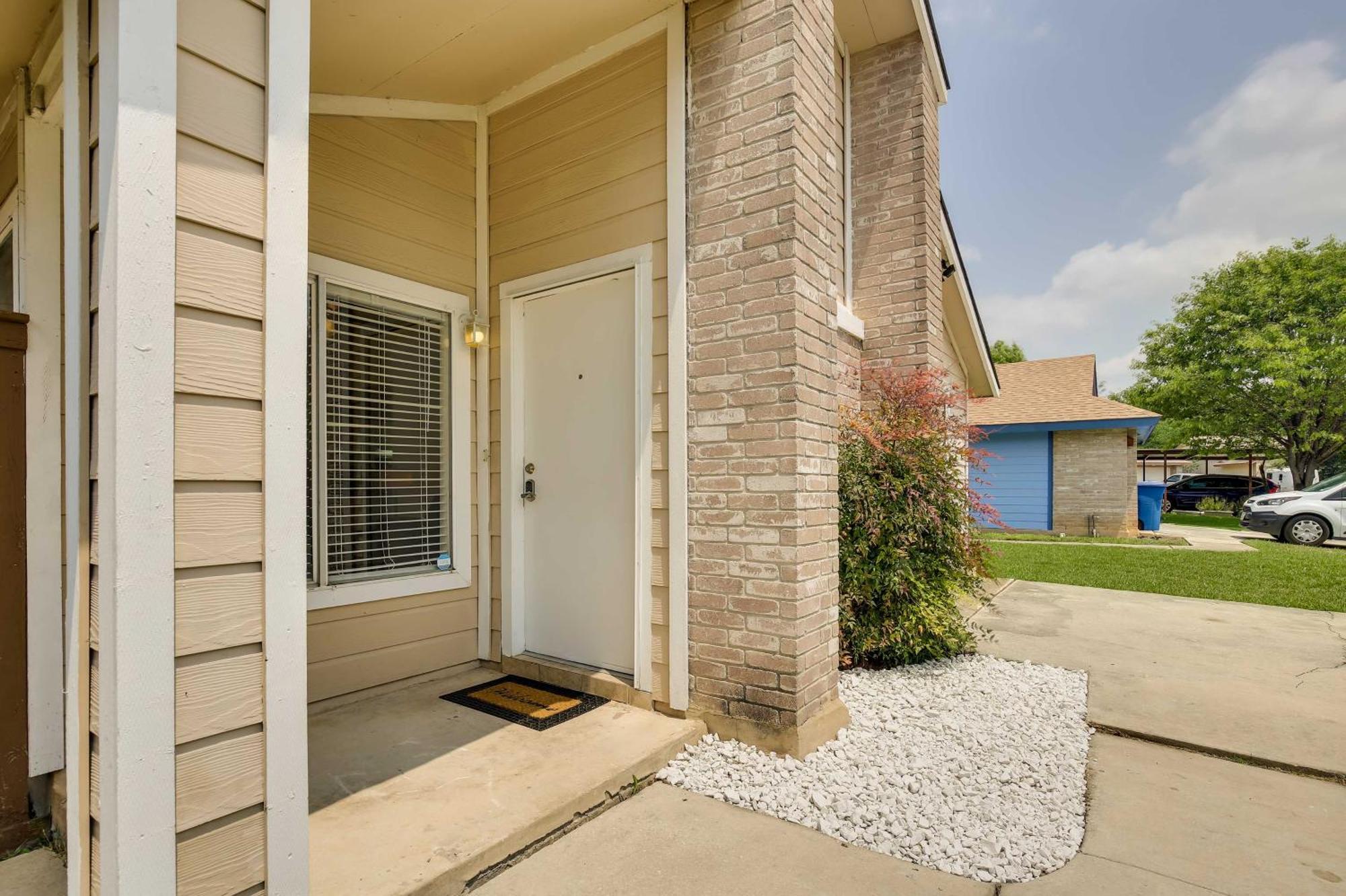 Sunny San Antonio Home With Backyard And Patio! Exteriör bild