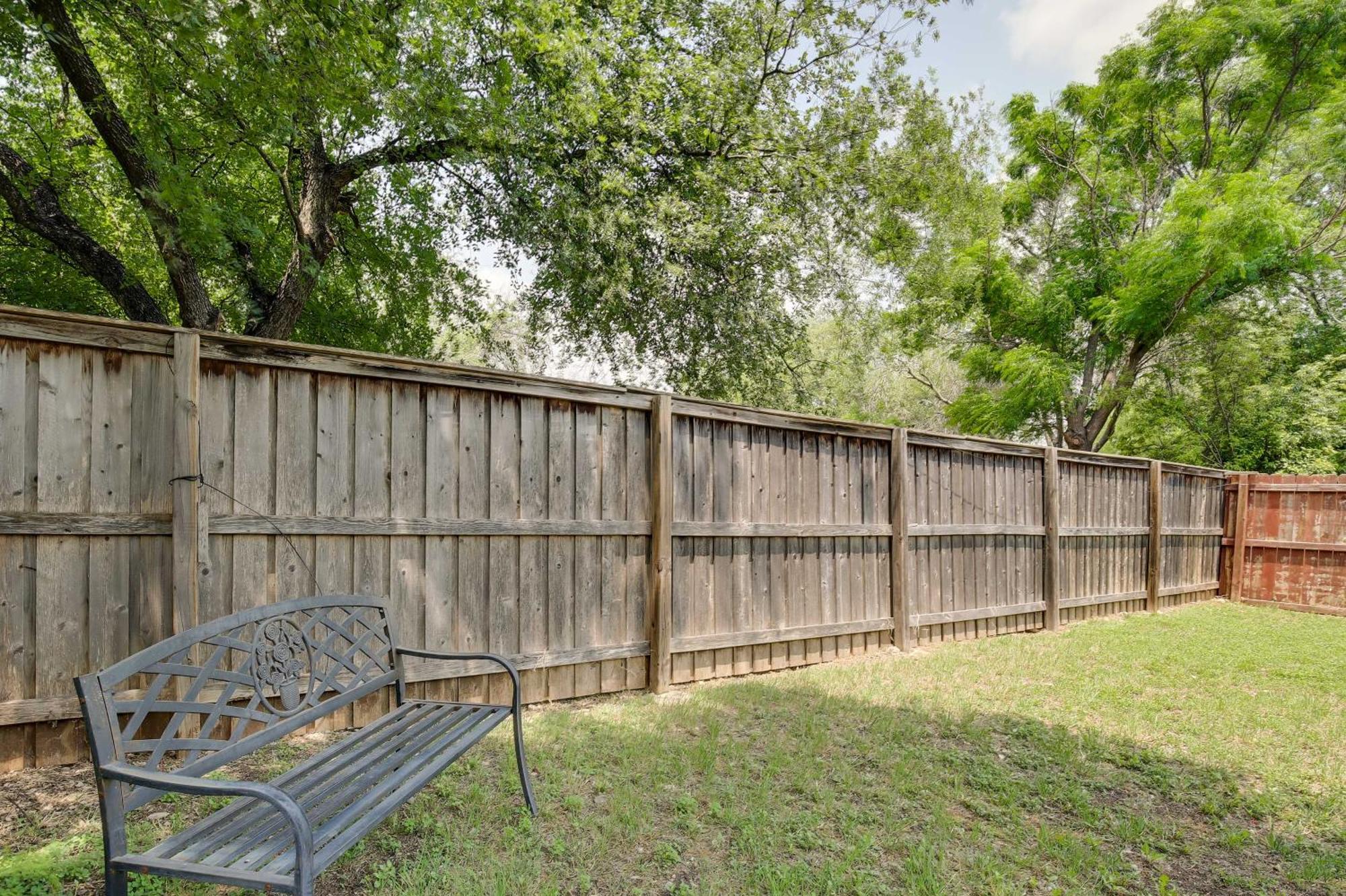 Sunny San Antonio Home With Backyard And Patio! Exteriör bild
